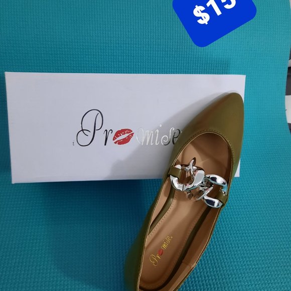 Women's shoes and sandals. - Picture 5 of 16